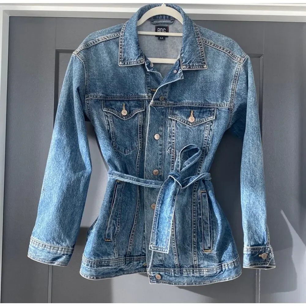 Urban Outfitters BDG Womens Oversized Denim Jacket with Belt Size M Y2K Casual